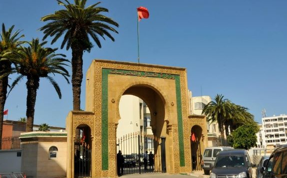  نقابة العدل تتهم الوزير بالانفراد بالقرار واستبعاده للمؤسسات الإدارية قطاعيا