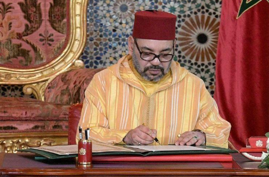  الملك يبعث برقية تعزية ومواساة إلى أسرة المرحوم عبد الرحيم الحجوجي