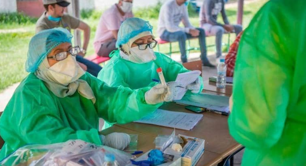  لا خوف على المغاربة.. لقاح كورونا شبيه بلقاحات الأمراض المعدية التي خضعنا لها جميعا ونحن صغار