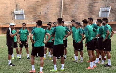  “أسود البطولة” يشدون الرحال إلى الكاميرون للدفاع عن اللقب الإفريقي