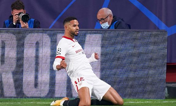  عرض جديد يقرب “وست هام” من ضم النصيري