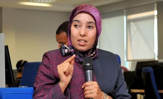  ماء العينين تنتقد البيجيدي… منا من استحلى المناصب والحزب في حاجة إلى نقاش داخلي حقيقي