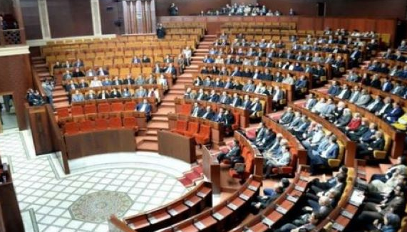  مشروع قانون تنظيمي ينهي الجمع بين عضوية البرلمان ورئاسة مجالس جماعات يفوق عدد سكانها 300 ألف نسمة