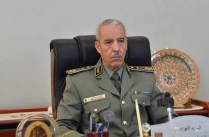  صراع الأجنحة بالجزائر.. منع الأمين العام السابق لوزارة الدفاع من مغادرة التراب الوطني
