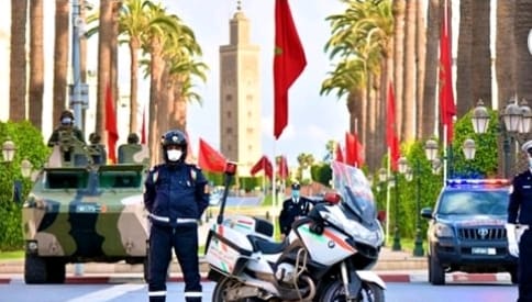  الحكومة تقرر، ابتداء من يوم الجمعة، حظر التنقل الليلي على الصعيد الوطني من الساعة الحادية عشر ليلا  إلى الساعة الرابعة والنصف صباحا