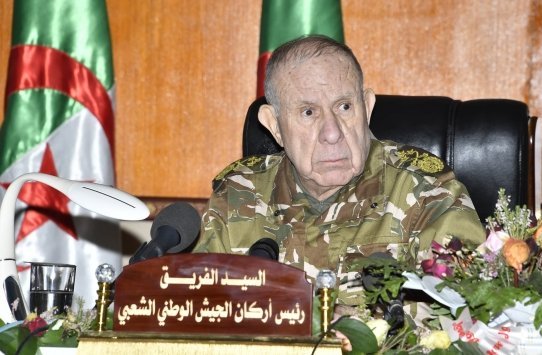  شنقريحة يحذر المشير خليفة حفتر !