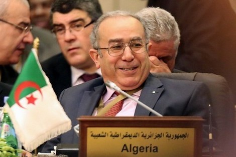  مقاطعة العسكر الخارجية تهاجم المغرب.. البولدوغ لعمامرة يمارس هوايته المفضلة