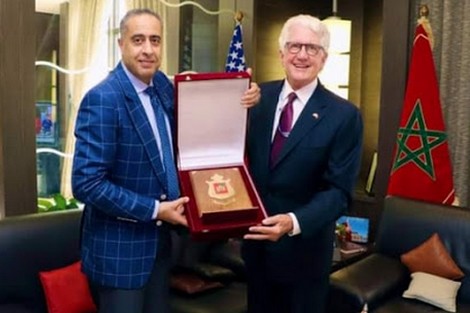  السفير الأميركي السابق: والدة حموشي أنجبت شخصاً محترماً وذكياً وطيباً ووطنياً