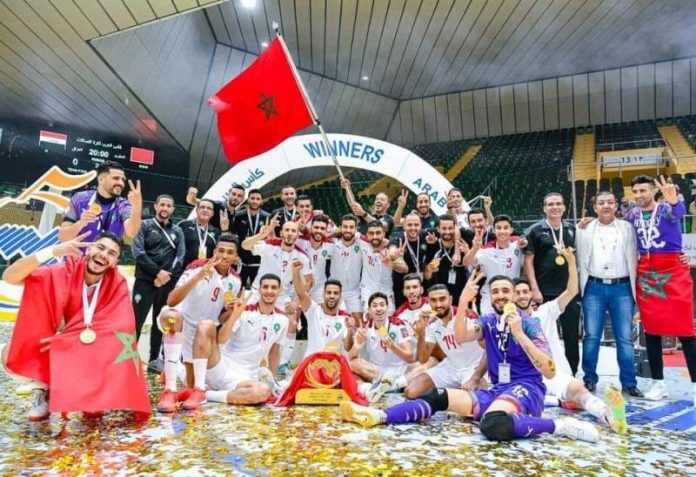  جلالة الملك يهنئ أعضاء المنتخب الوطني للفوتسال بمناسبة فوزه بكأس العرب