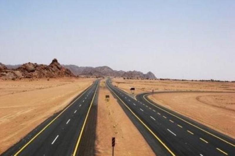  المغرب يمر الى السرعة القصوى في تنمية الصحراء المغربية..إنجاز وتعبيد الطريق بين العركوب والداخلة