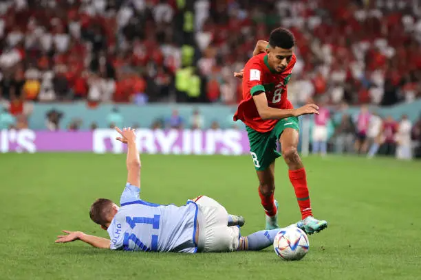  مدرب المنتخب الإسباني يغدق الثناء على أوناحي .. “من أين أتى هذا الفتى؟”