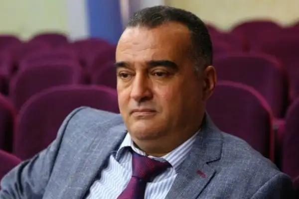 يونس التايب: افرحو وديرو النية وزيدو نخدمو البلاد