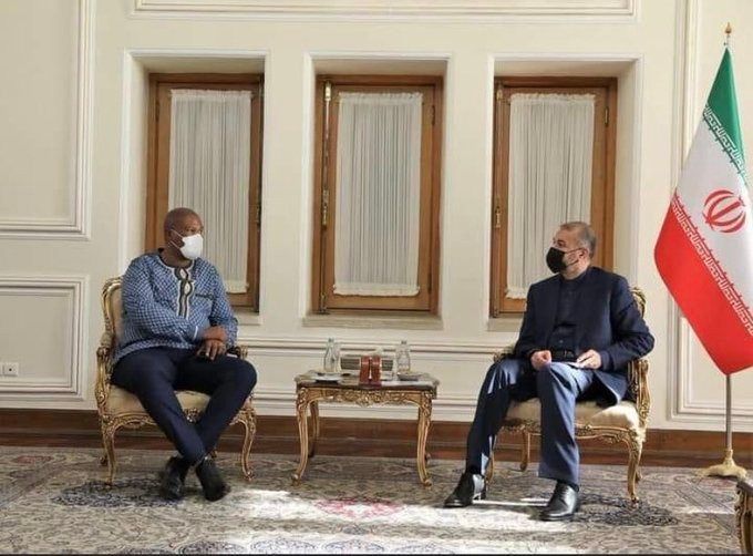  هكذا تسخر إيران والجزائر حفيد مانديلا لمحاربة المغرب