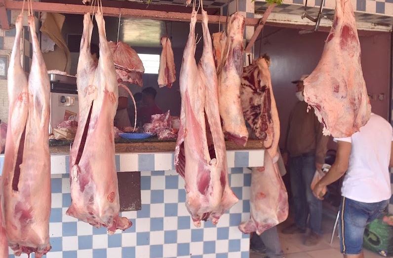  جدل ارتفاع اللحوم والطماطم قبل حلول شهر رمضان يصل إلى البرلمان