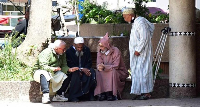  لمناقشة رفع سن التقاعد.. الحكومة تستدعي النقابات الأسبوع المقبل