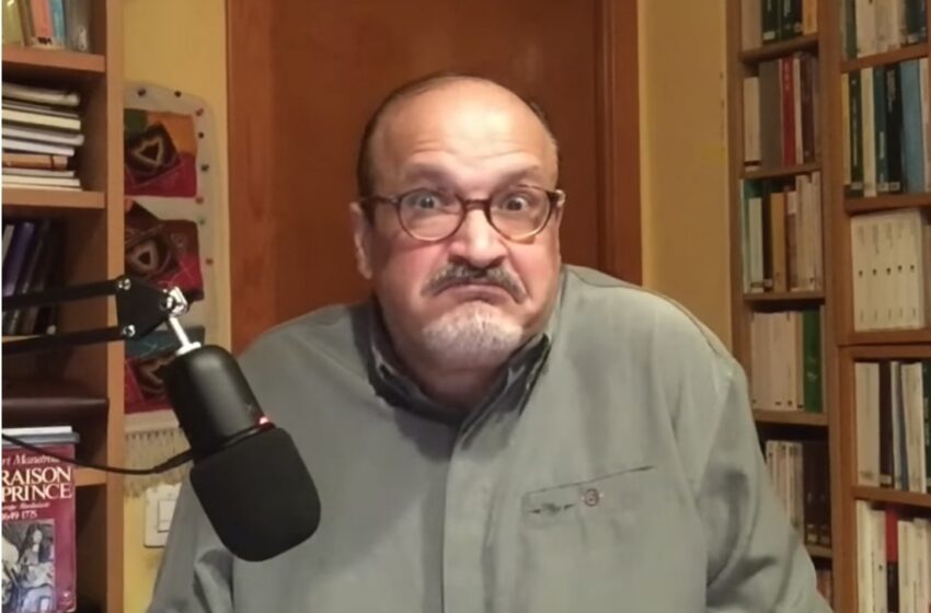 زهايمر أم محاولة استغباء؟.. علي المرابط يقع في فخ عذر أقبح من زلة بشأن نشره لخبر زائف عن العائلة الملكية