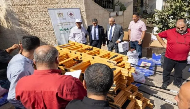  بدعم من وكالة بيت مال القدس الشريف.. حملة “عونة” لموسم قطاف الزيتون بالقدس تصل قرية “أم اللحم”