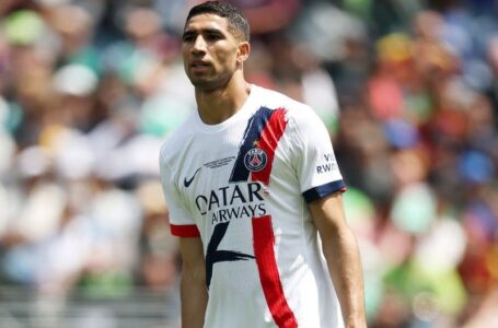تتويج أشرف حكيمي كأفضل لاعب في مباراة باريس سان جيرمان أمام سياتل ساوندرز الأمريكي
