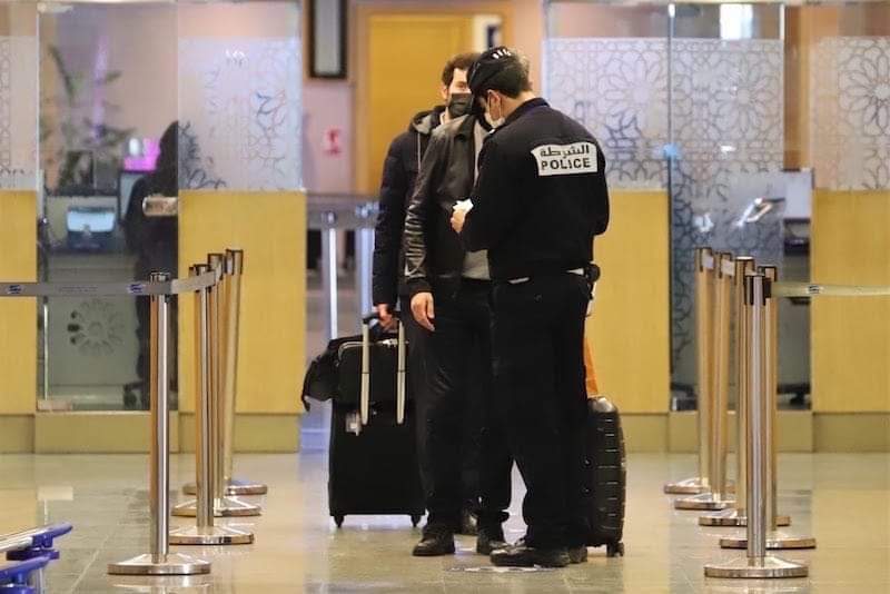  مطار محمد الخامس.. توقيف فرنسي موضوع نشرة حمراء من “الإنتربول”