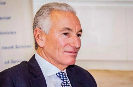 فرنسا تستدعي السفير الأمريكي احتجاجا على تصريحاته عن “معاداة السامية”